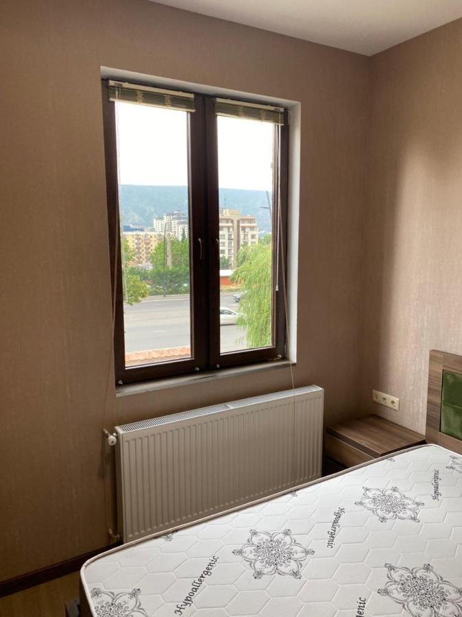 Guest House Spartak Тбілісі Екстер'єр фото